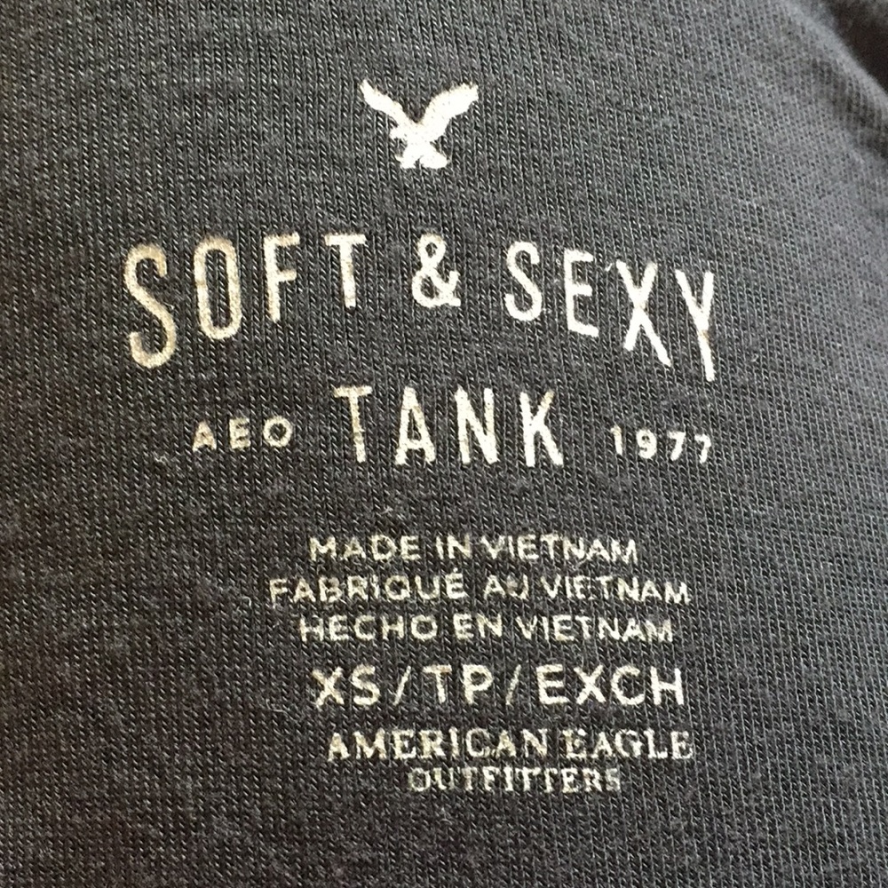 Tank tops - Picture 5 of 5